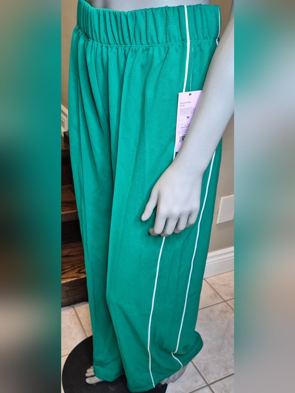 Wild Fable Emerald green track pants